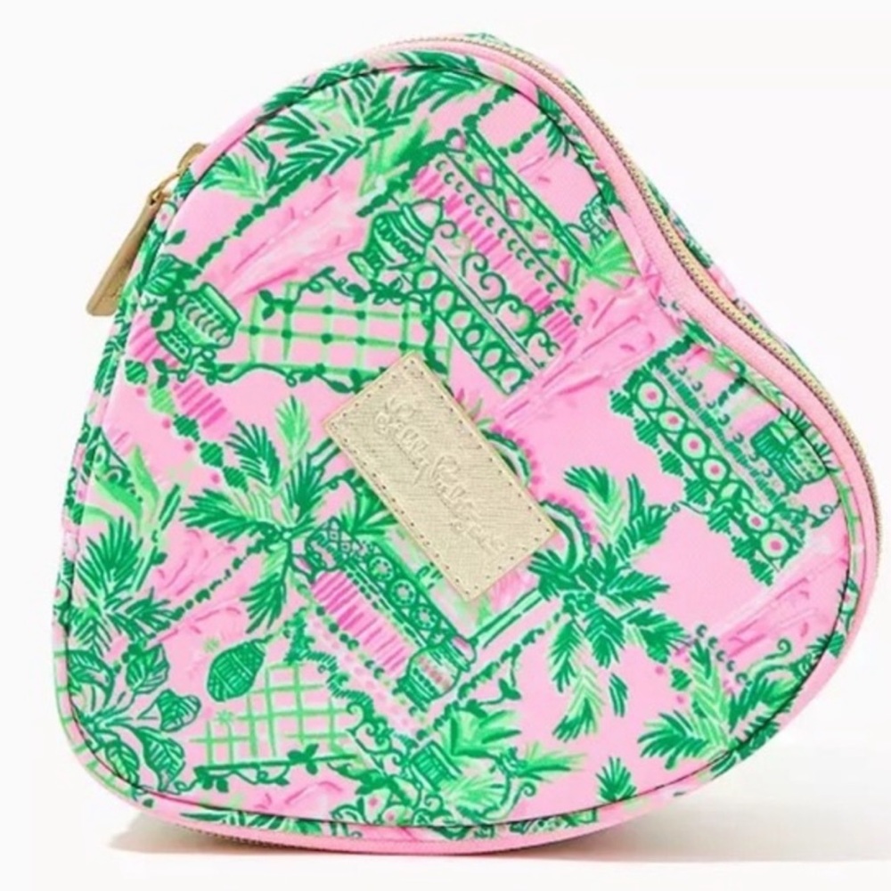 NWOT Lilly Pulitzer Heart Shaped Makeup Bag 💗💚